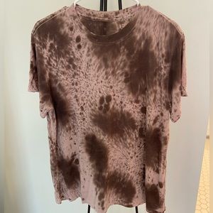 Lululemon tie-dye oversized tee shirt. Great condition. Size 6